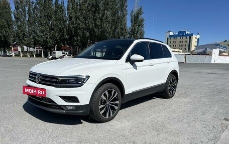 Volkswagen Tiguan II, 2018 год, 3 000 000 рублей, 3 фотография