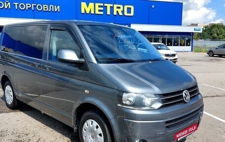 Volkswagen Caravelle T5, 2011 год, 1 800 000 рублей, 2 фотография