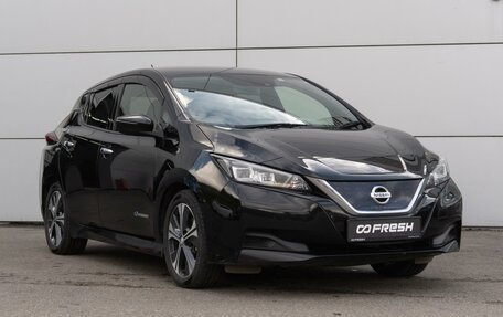 Nissan Leaf II, 2017 год, 1 699 000 рублей, 6 фотография