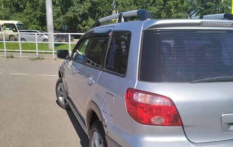 Mitsubishi Outlander III рестайлинг 3, 2006 год, 670 000 рублей, 4 фотография