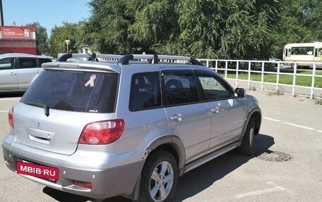 Mitsubishi Outlander III рестайлинг 3, 2006 год, 670 000 рублей, 3 фотография