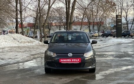 Volkswagen Polo VI (EU Market), 2013 год, 800 000 рублей, 2 фотография