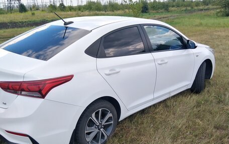 Hyundai Solaris II рестайлинг, 2017 год, 1 265 000 рублей, 2 фотография