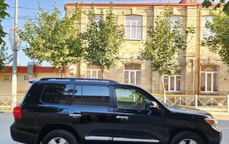 Toyota Land Cruiser 200, 2013 год, 4 700 000 рублей, 2 фотография