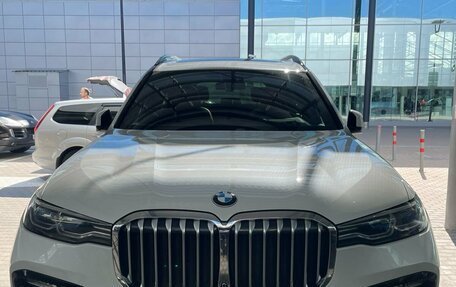 BMW X7, 2019 год, 8 800 000 рублей, 2 фотография