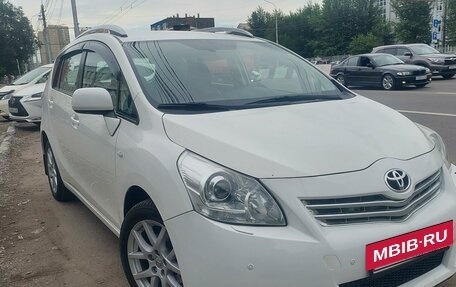 Toyota Verso I, 2012 год, 1 150 000 рублей, 2 фотография