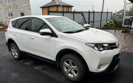 Toyota RAV4, 2013 год, 2 350 000 рублей, 2 фотография