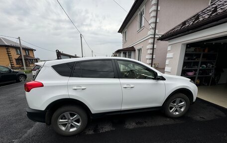 Toyota RAV4, 2013 год, 2 350 000 рублей, 3 фотография