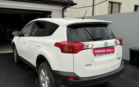 Toyota RAV4, 2013 год, 2 350 000 рублей, 4 фотография