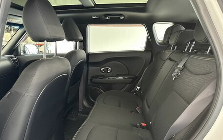 KIA Soul II рестайлинг, 2015 год, 1 571 000 рублей, 8 фотография