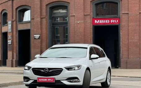 Opel Insignia II рестайлинг, 2019 год, 1 800 000 рублей, 2 фотография