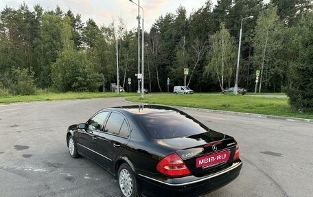 Mercedes-Benz E-Класс, 2004 год, 700 000 рублей, 3 фотография