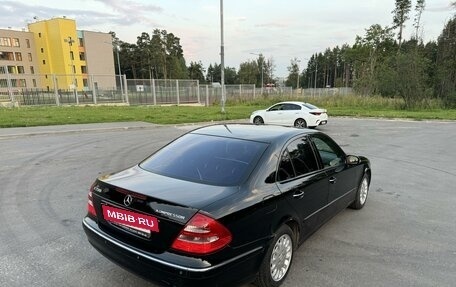 Mercedes-Benz E-Класс, 2004 год, 700 000 рублей, 4 фотография