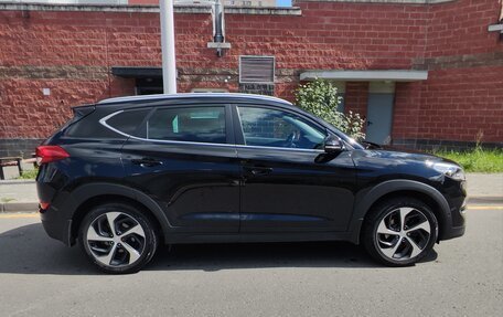 Hyundai Tucson III, 2017 год, 1 900 000 рублей, 2 фотография