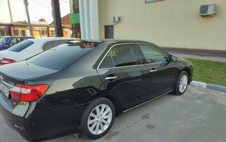 Toyota Camry, 2011 год, 1 700 000 рублей, 4 фотография