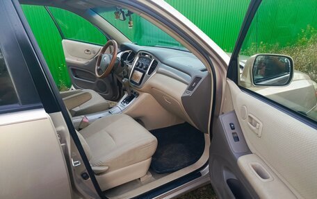 Toyota Highlander III, 2004 год, 1 750 000 рублей, 6 фотография