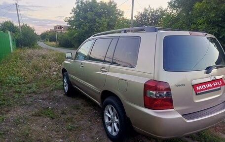 Toyota Highlander III, 2004 год, 1 750 000 рублей, 4 фотография