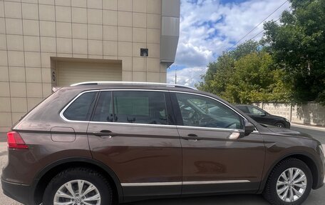 Volkswagen Tiguan II, 2018 год, 2 200 000 рублей, 2 фотография