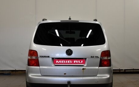 Volkswagen Touran III, 2006 год, 610 000 рублей, 4 фотография