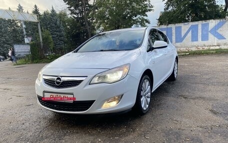 Opel Astra J, 2010 год, 990 000 рублей, 4 фотография