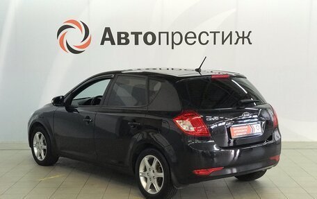 KIA cee'd I рестайлинг, 2011 год, 830 000 рублей, 2 фотография