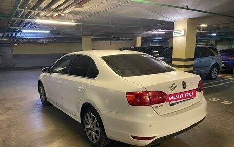 Volkswagen Jetta VI, 2012 год, 850 000 рублей, 4 фотография