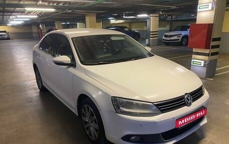 Volkswagen Jetta VI, 2012 год, 850 000 рублей, 2 фотография