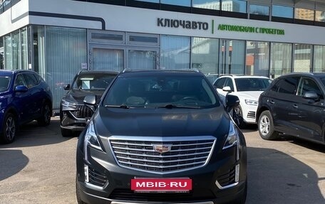 Cadillac XT5 I рестайлинг, 2017 год, 3 499 000 рублей, 2 фотография