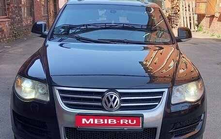 Volkswagen Touareg III, 2008 год, 1 350 000 рублей, 2 фотография