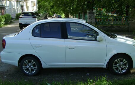 Toyota Echo, 2004 год, 500 000 рублей, 2 фотография