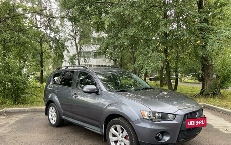 Mitsubishi Outlander III рестайлинг 3, 2010 год, 1 100 000 рублей, 4 фотография