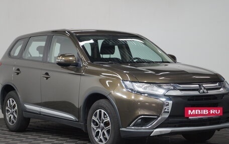 Mitsubishi Outlander III рестайлинг 3, 2018 год, 1 649 000 рублей, 3 фотография