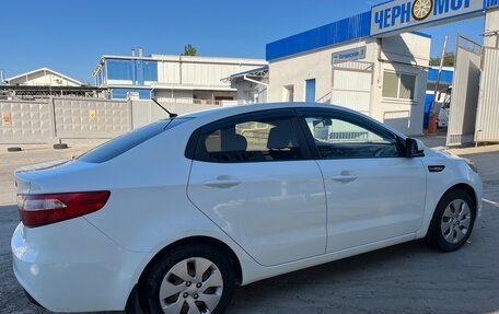 KIA Rio III рестайлинг, 2013 год, 920 000 рублей, 3 фотография