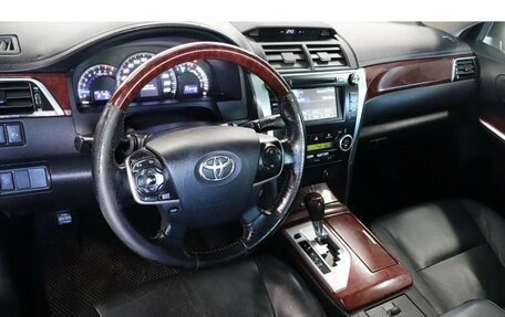 Toyota Camry, 2011 год, 1 605 000 рублей, 6 фотография