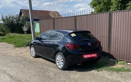 Opel Astra J, 2012 год, 740 000 рублей, 3 фотография