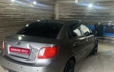 KIA Rio II, 2010 год, 600 000 рублей, 2 фотография