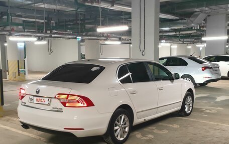 Skoda Superb III рестайлинг, 2013 год, 1 090 000 рублей, 6 фотография