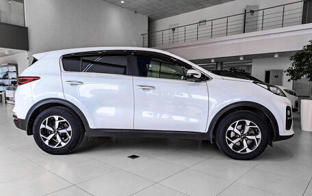 KIA Sportage IV рестайлинг, 2019 год, 2 440 000 рублей, 4 фотография