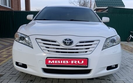 Toyota Camry, 2008 год, 1 320 000 рублей, 2 фотография