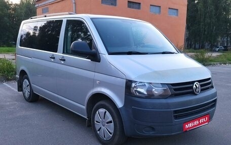 Volkswagen Caravelle T5, 2011 год, 1 950 000 рублей, 3 фотография