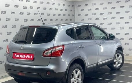 Nissan Qashqai, 2011 год, 1 376 000 рублей, 2 фотография