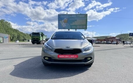 KIA cee'd III, 2014 год, 1 390 000 рублей, 2 фотография