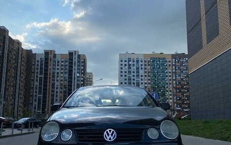 Volkswagen Polo IV рестайлинг, 2002 год, 360 000 рублей, 1 фотография