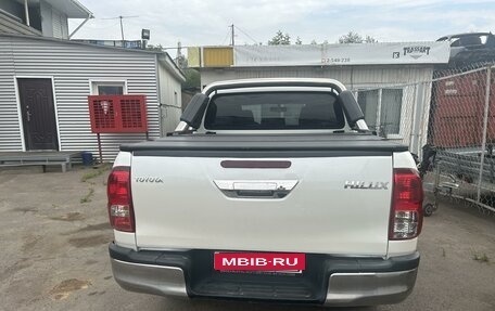 Toyota Hilux VIII, 2017 год, 3 450 000 рублей, 2 фотография