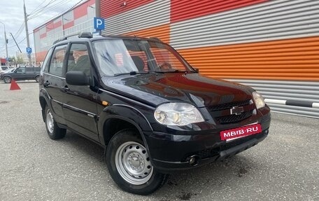 Chevrolet Niva I рестайлинг, 2010 год, 325 000 рублей, 3 фотография