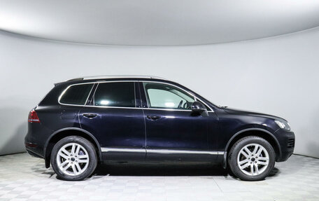 Volkswagen Touareg III, 2011 год, 1 950 000 рублей, 3 фотография