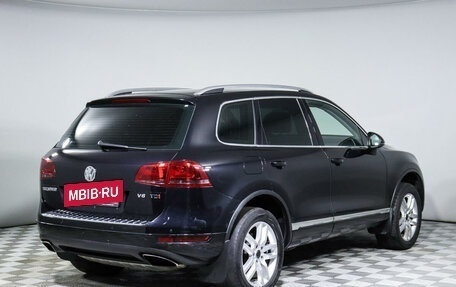 Volkswagen Touareg III, 2011 год, 1 950 000 рублей, 4 фотография