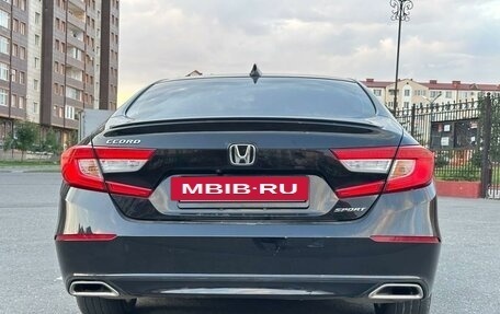 Honda Accord IX рестайлинг, 2018 год, 2 300 000 рублей, 8 фотография