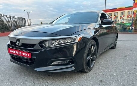 Honda Accord IX рестайлинг, 2018 год, 2 300 000 рублей, 2 фотография