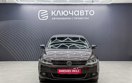 Volkswagen Jetta VI, 2014 год, 1 373 000 рублей, 2 фотография